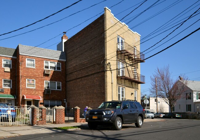 1235 Bradford Ave in Bronx, NY - Foto de edificio - Building Photo