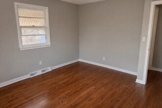 2401-2403 Park Dr in Kansas City, KS - Building Photo - Building Photo