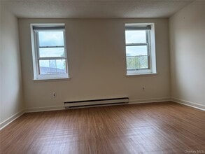 155 Main St in Beacon, NY - Building Photo - Building Photo
