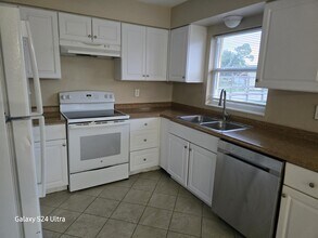 257 Poe Ave in North Fort Myers, FL - Building Photo - Building Photo