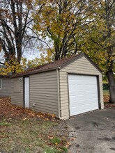 1010 Garnet St NE in Salem, OR - Building Photo - Building Photo