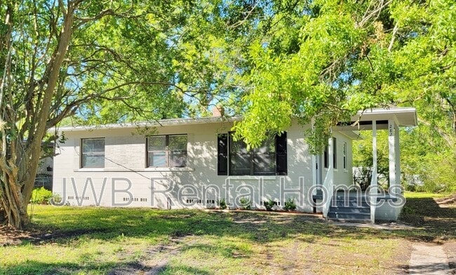 2820 Calloway Cir in Jacksonville, FL - Building Photo - Building Photo