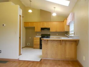 16985 SW Blanco Pl in Beaverton, OR - Building Photo - Building Photo