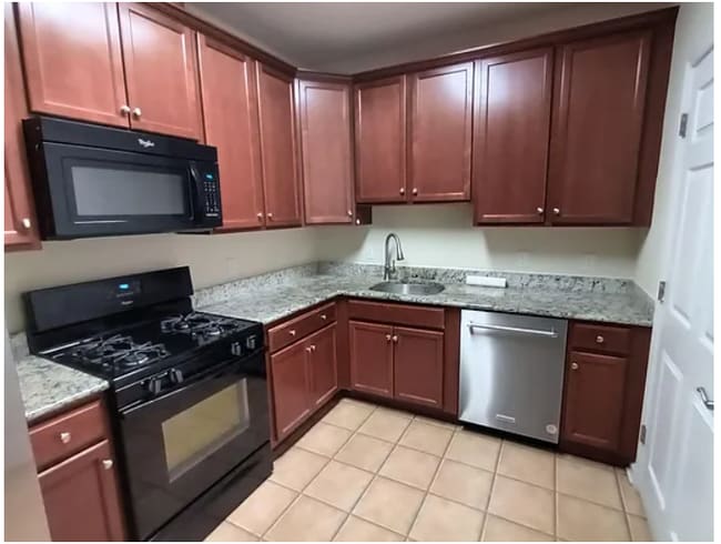 1314 Sierra Dr, Unit 1314 Sierra Drive in Trenton, NJ - Building Photo - Building Photo