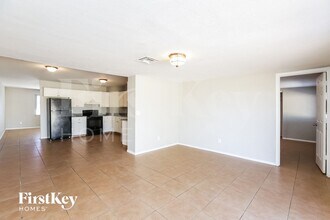 5214 S 44th Pl in Phoenix, AZ - Building Photo - Building Photo