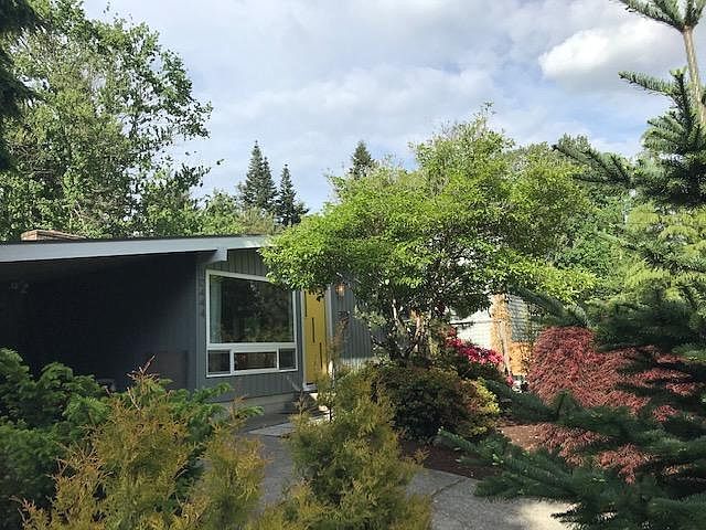 10444 NE 110th St in Kirkland, WA - Building Photo - Building Photo