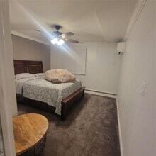 236-14 Bentley Rd in Queens, NY - Building Photo - Building Photo