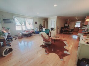 211 Main St in Stamford, CT - Building Photo - Building Photo