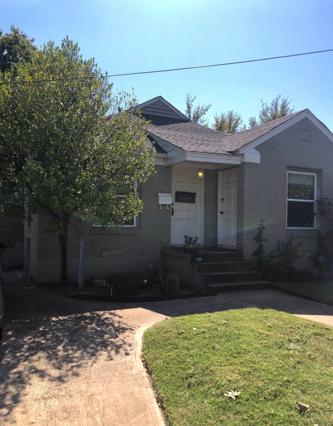 2910-2912 W 9th St in Dallas, TX - Building Photo - Building Photo