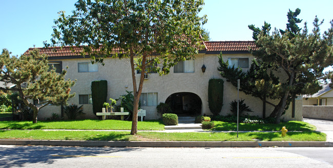 530 Wilson Ave in Pasadena, CA - Building Photo - Building Photo