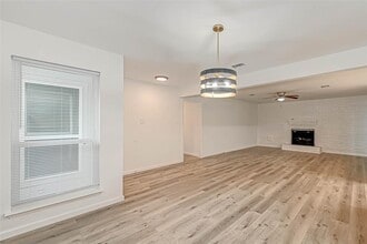 12122 Fairmeadow Dr in Houston, TX - Building Photo - Building Photo
