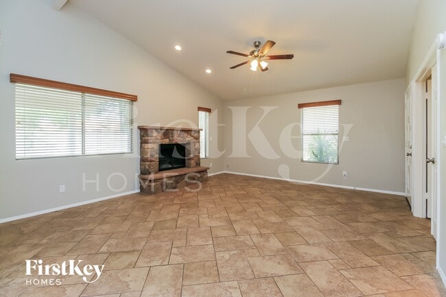 1388 N Santa Anna Ct in Chandler, AZ - Foto de edificio - Building Photo