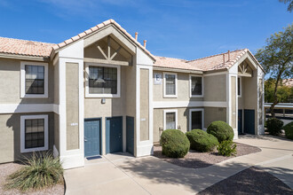 Cottonwood Crossing in Casa Grande, AZ - Building Photo - Building Photo