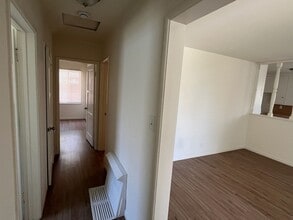 4502 Dunrobin Ave in Lakewood, CA - Building Photo - Building Photo