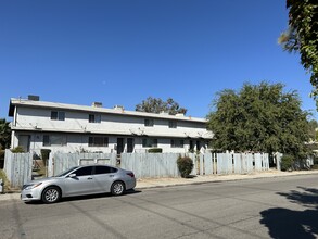 3600 Panama Ln in Bakersfield, CA - Building Photo - Building Photo