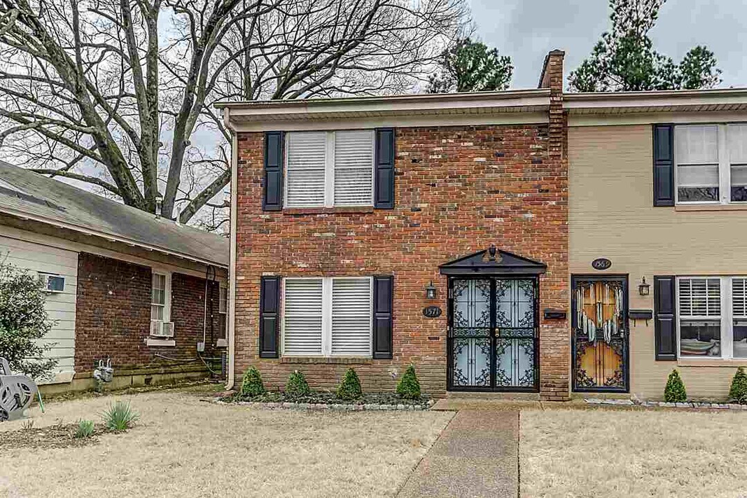 1569 Forest Ave in Memphis, TN - Building Photo