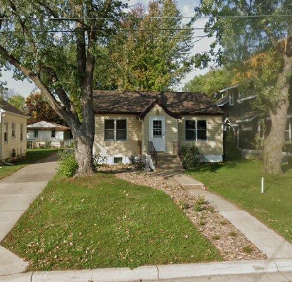 27 2nd Ave SE in St. Joseph, MN - Building Photo - Building Photo