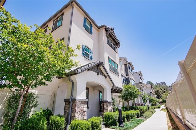 9153 Foster Ln in Los Angeles, CA - Building Photo - Building Photo