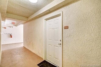 6761 Heritage Grande, Unit 305 in Boynton Beach, FL - Building Photo - Building Photo