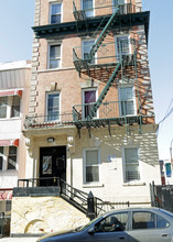 340 E 194th St in Bronx, NY - Building Photo - Building Photo