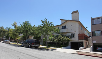 536 E Tujunga Ave Apartments