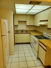1222-1222 SE 8th St in Cape Coral, FL - Building Photo - Building Photo