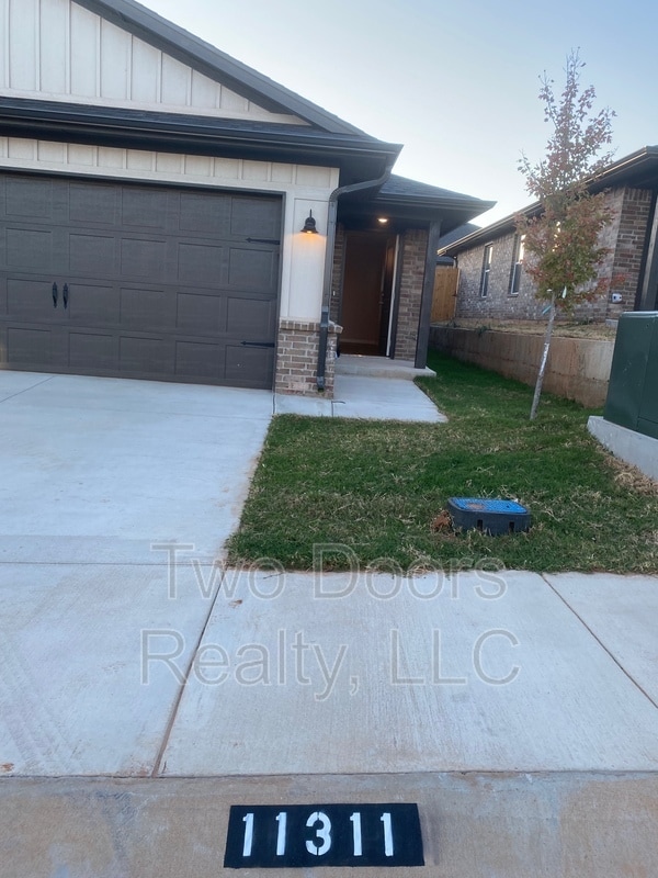 property at 11311 Breckenridge Ln