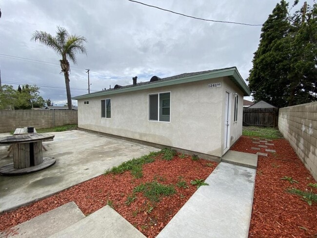 property at 1241 W St Anne Pl