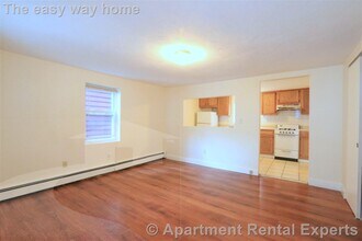 128 Pine St in Cambridge, MA - Building Photo - Building Photo