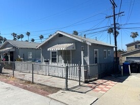 137 N Marshall Ct, Unit 1 in Los Angeles, CA - Building Photo