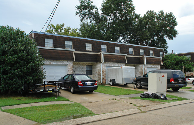 3711 Stefano St in Metairie, LA - Building Photo - Building Photo