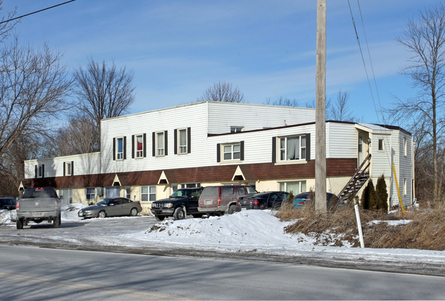 2834 Hwy-2 in Clarington, ON - Building Photo - Building Photo