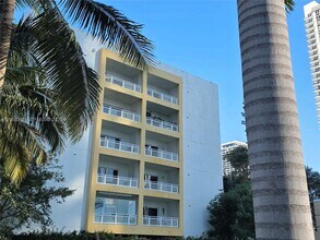 471 NE 25th St in Miami, FL - Building Photo - Building Photo