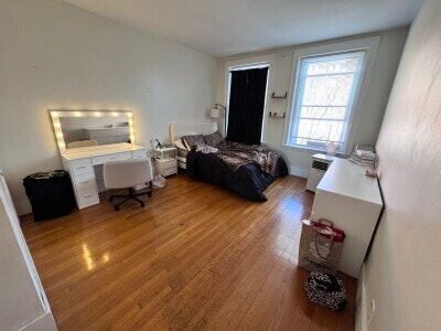 1253 Beacon St, Unit 4 in Brookline, MA - Foto de edificio - Building Photo