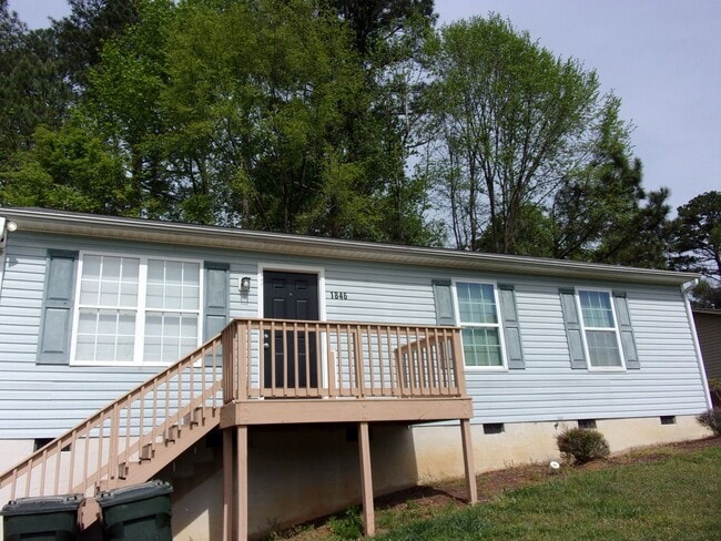 property at 1846 Gathings Rd