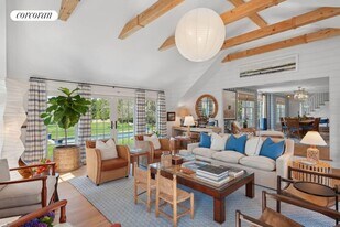 31 Aberdeen Ln in Southampton, NY - Building Photo