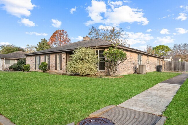 9302 Claridge Dr in Houston, TX - Building Photo - Building Photo