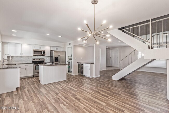 property at 5121 N Granite Reef Rd