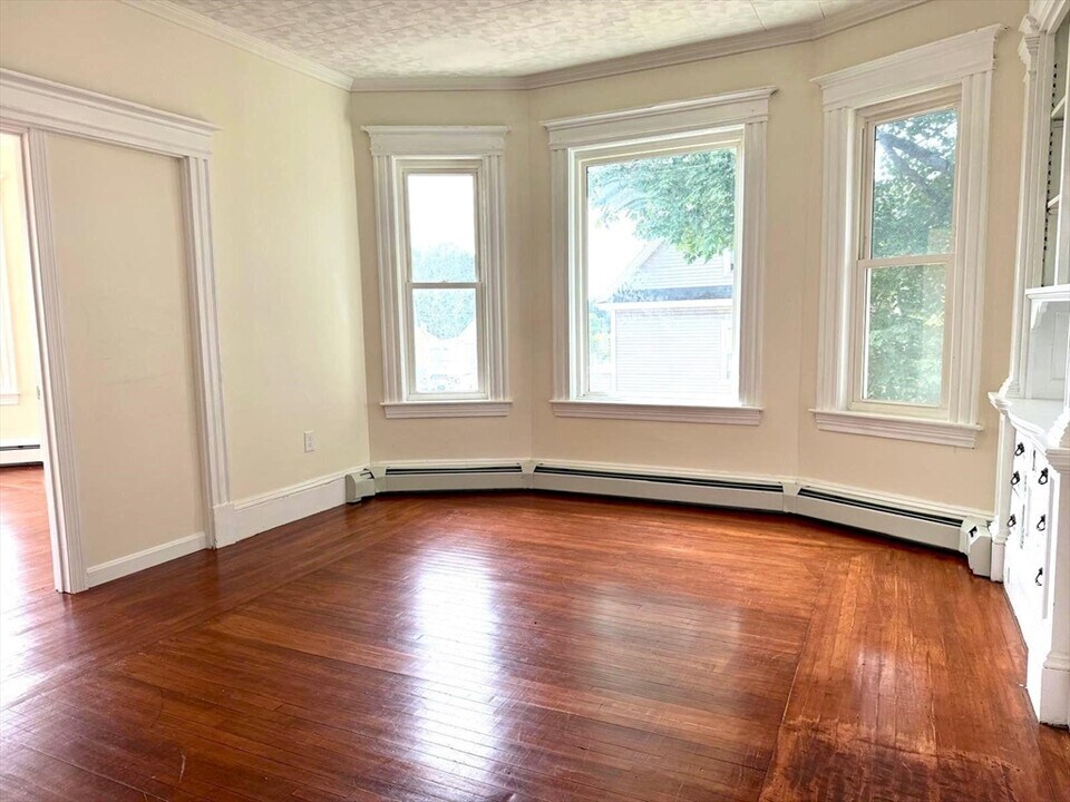 2-4 Reservoir Terrace in Lawrence, MA - Building Photo