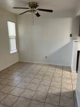 Delta Cove Apartments in Stockton, CA - Foto de edificio - Building Photo
