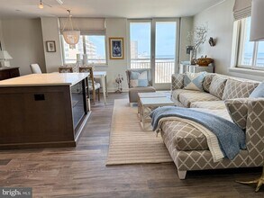 9600 Atlantic Ave, Unit 804 in Margate City, NJ - Foto de edificio - Building Photo