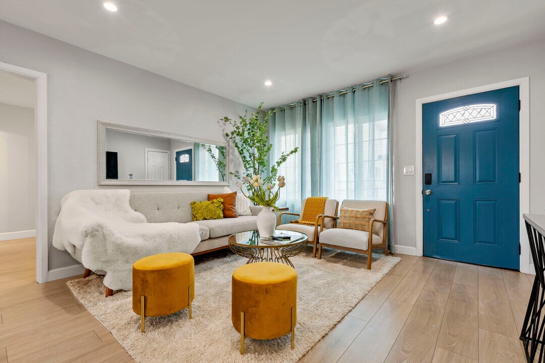 4235 Folsom St, Unit B in Los Angeles, CA - Building Photo
