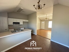 5315 Timber Ridge Dr in Memphis, TN - Foto de edificio - Building Photo