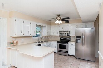 9490 Cinder Dr in Mobile, AL - Building Photo - Building Photo