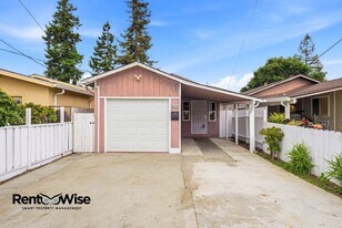 657 Hurlingame Ave in Redwood City, CA - Building Photo