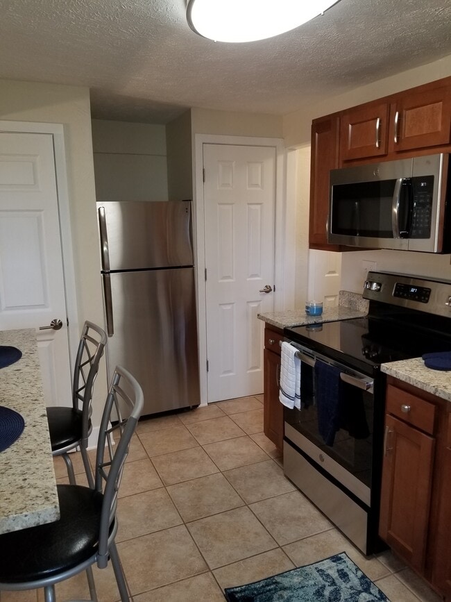 2807 Middle Rd, Unit 1