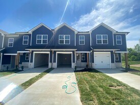 4831 Moon Lk Ln in Knoxville, TN - Building Photo