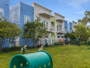 The Nolen in Clearwater, FL - Foto de edificio - Building Photo