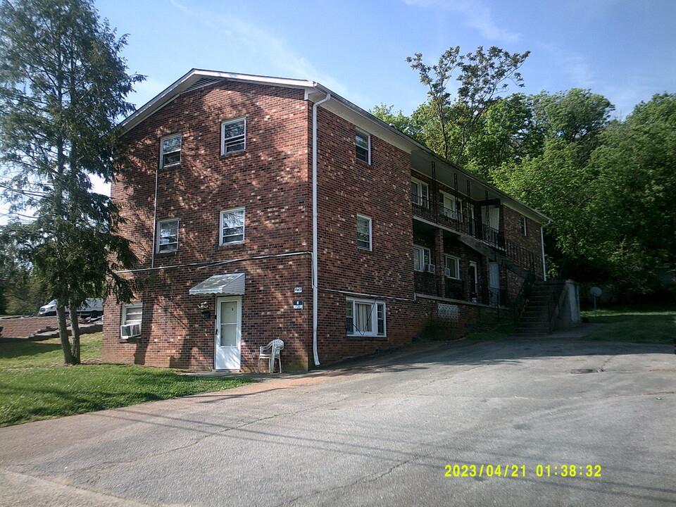 425 N Floyd St, Unit 425-B N. Floyd Street in Danville, VA - Foto de edificio