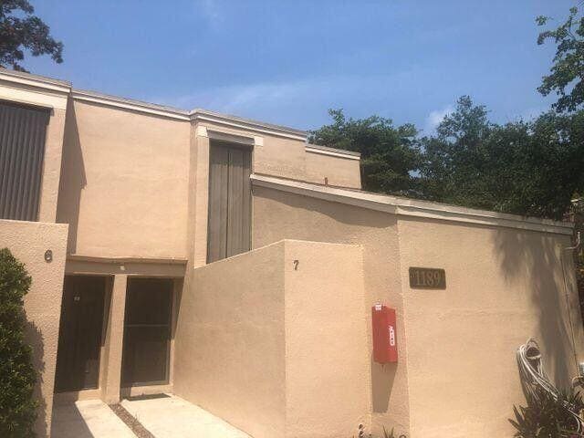 property at 1189 NW 13th St